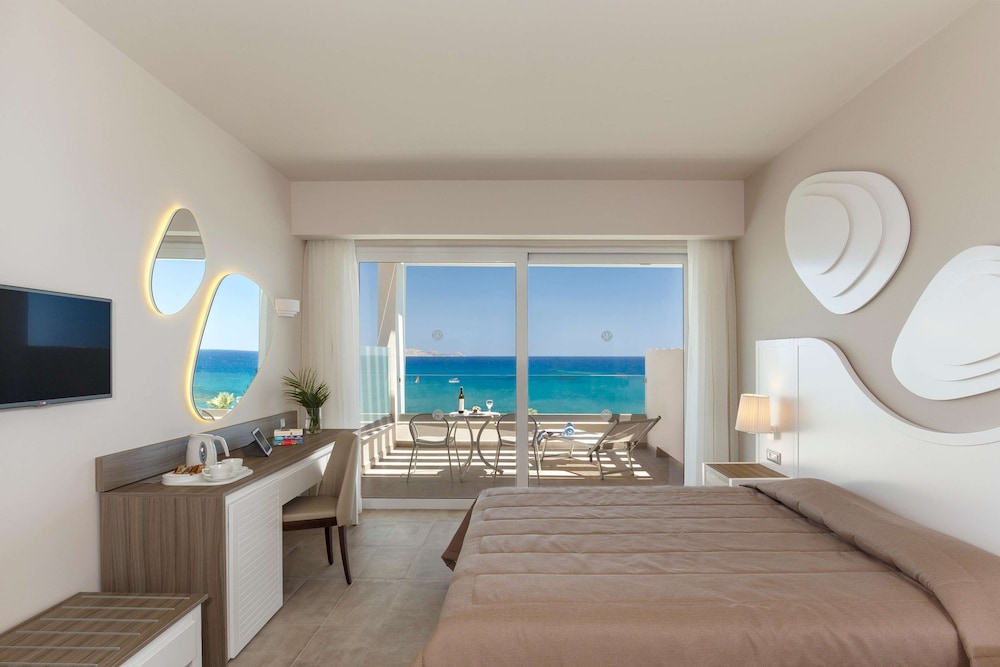 EXECUTIVE, FAMILY, SEA VIEW, BALCONY