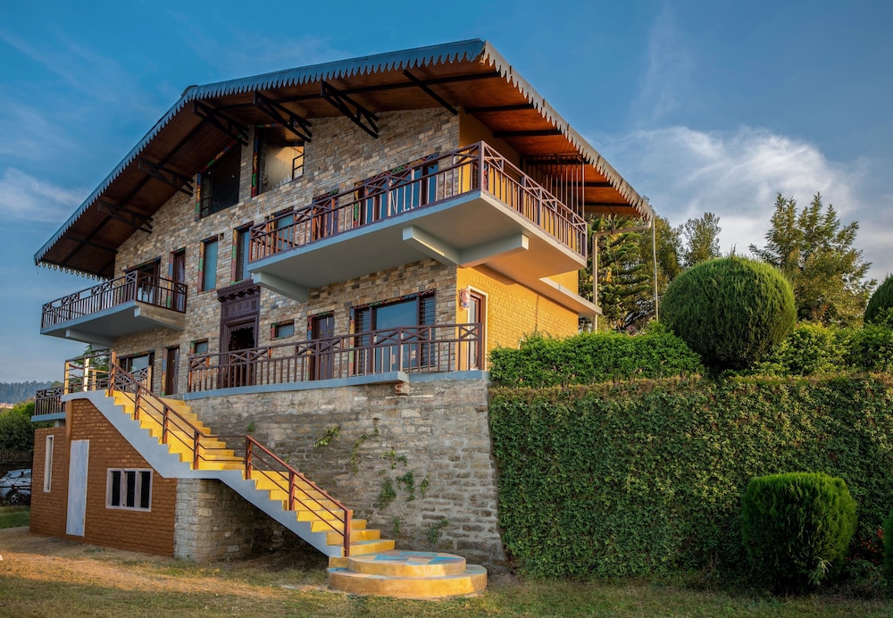 BluSalzz Homes - The Himalayan Bungalow, Almora - Uttarakhand by ZUZU 11/49