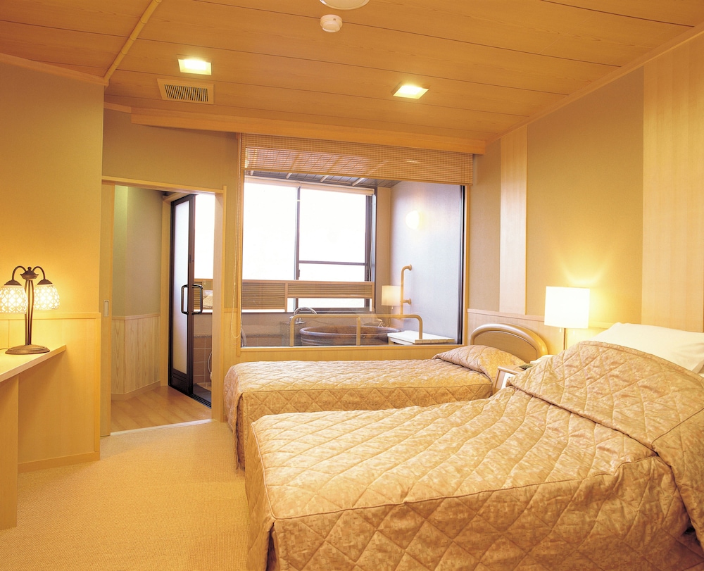 JAPANESE WESTERN, LAKE SIDE, BATHTUB
