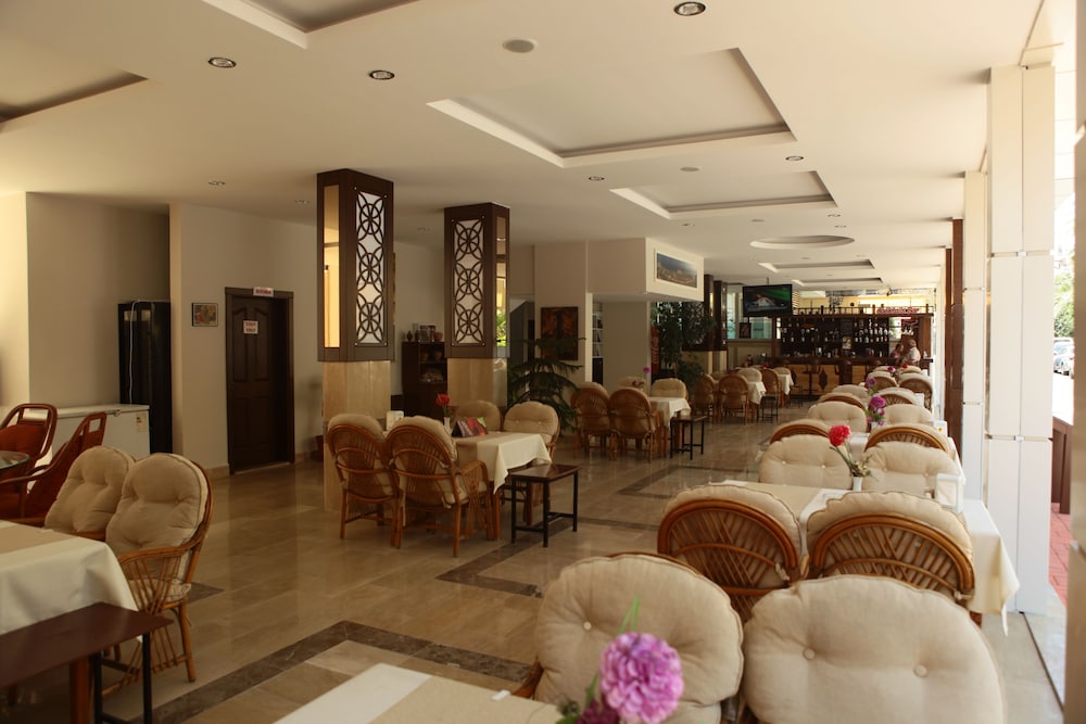 Saray Apart Hotel 8/16