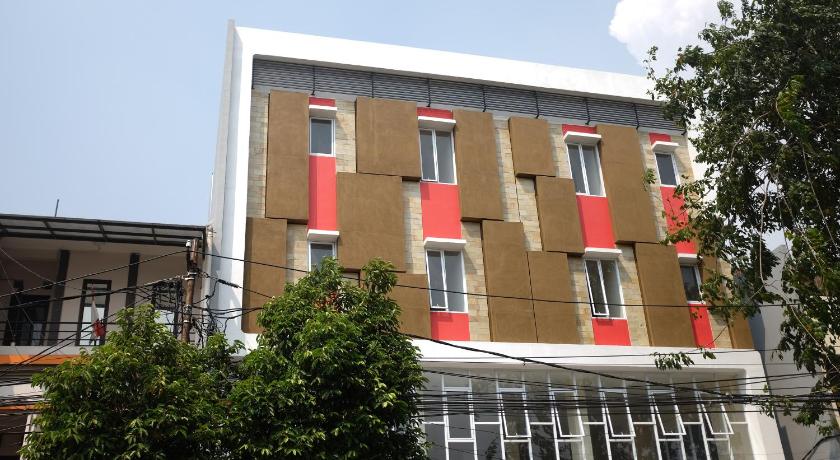 Reddoorz Plus Near Mall Ciputra Jakarta 3/51