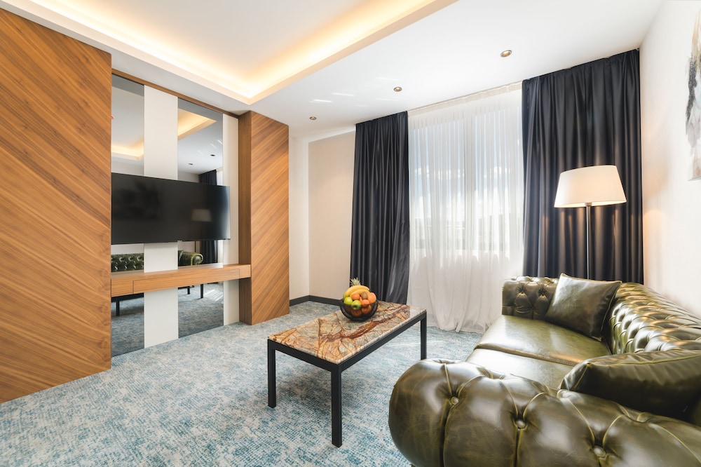 Bristol Hotel Podgorica 43/62