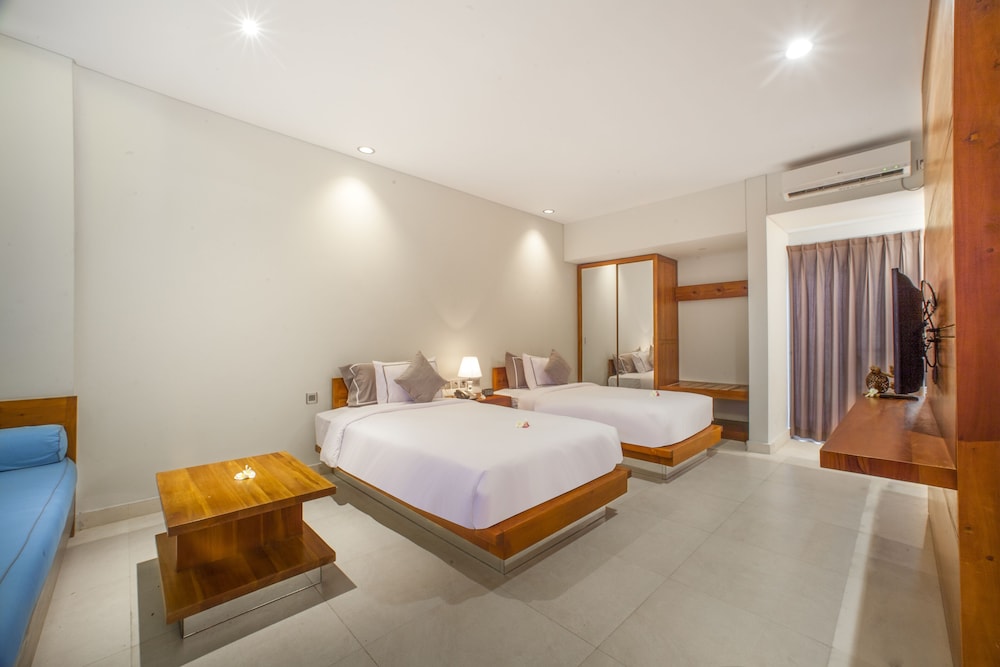 Bali Karma Sajtra Hotel 20/50