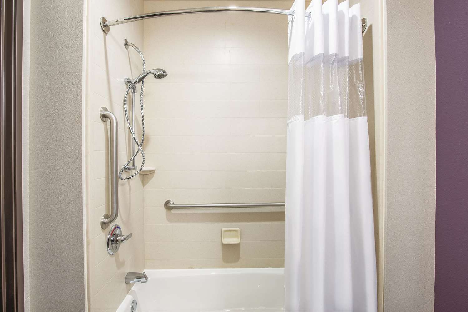 La Quinta Inn & Suites by Wyndham Enid 42/42