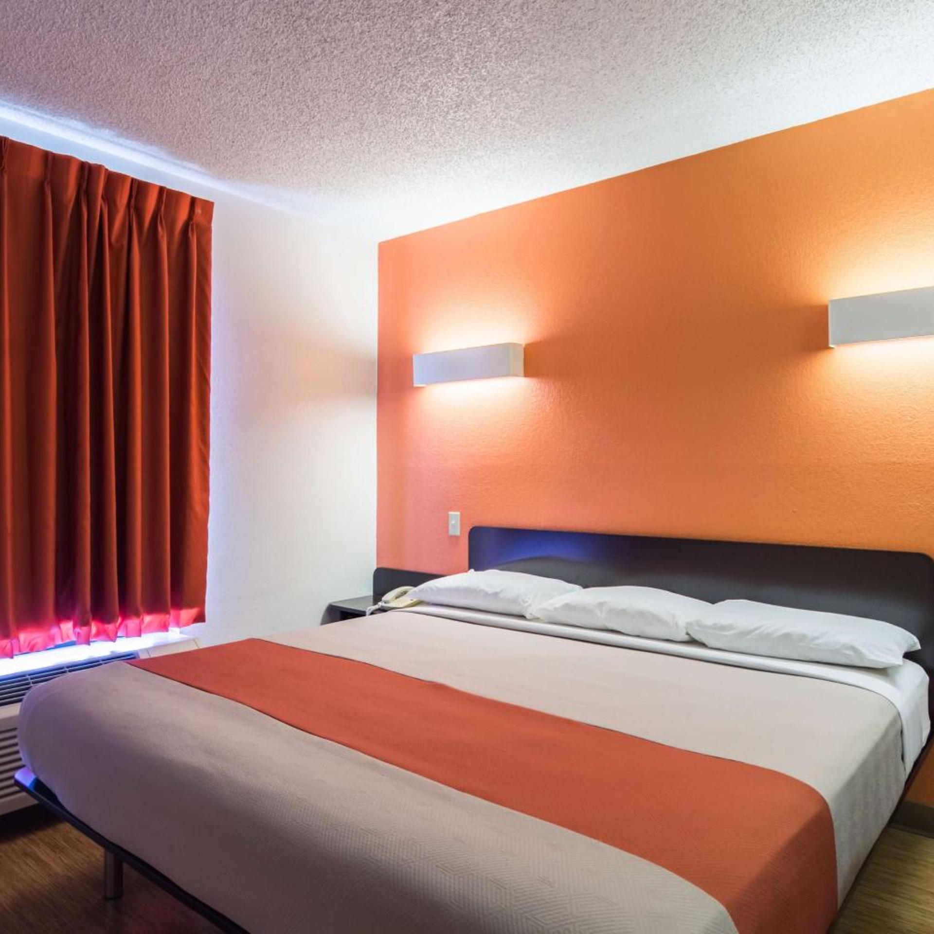 غرفة بسرير كوين لغير المدخنين، Motel6 Arkadelphia, AR 5/10