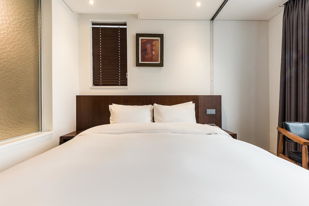 CS Premier Hotel Seoul 4/23