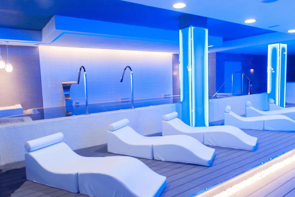 swimming pool spa