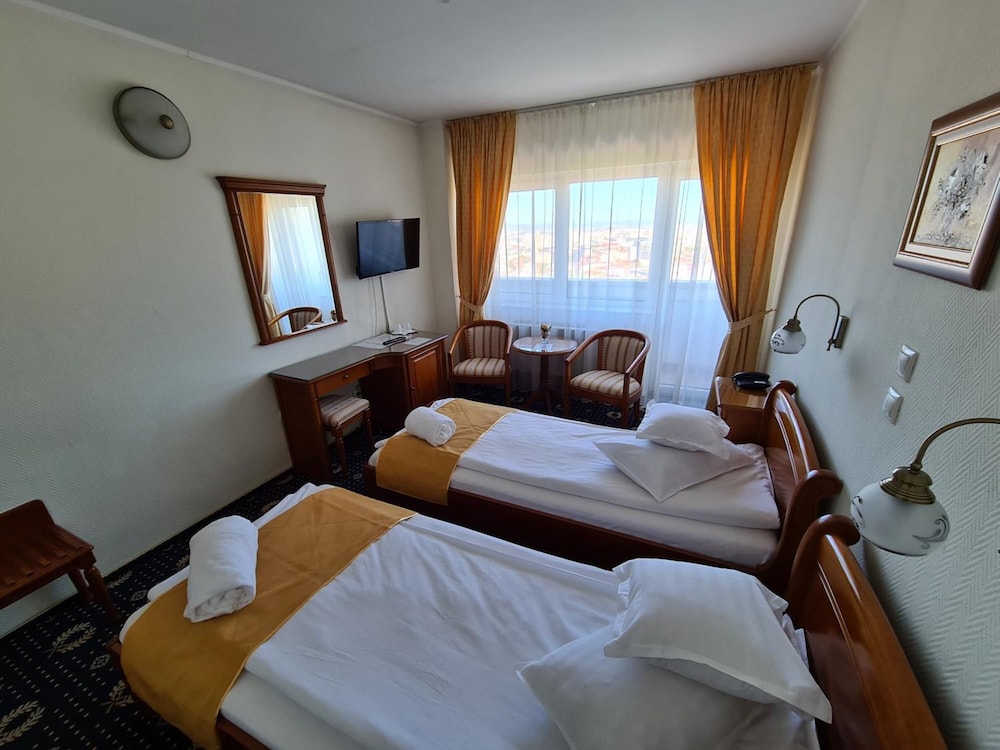 ROOM, DOUBLE BED, BALCONY