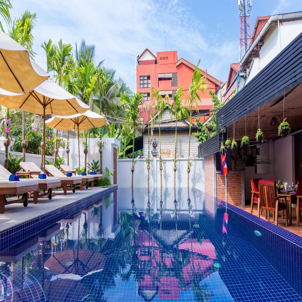 The Unique Angkor Villa 7/69