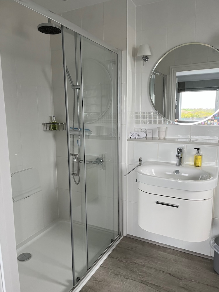 Gower View Luxury Bed & Breakfast 37/39