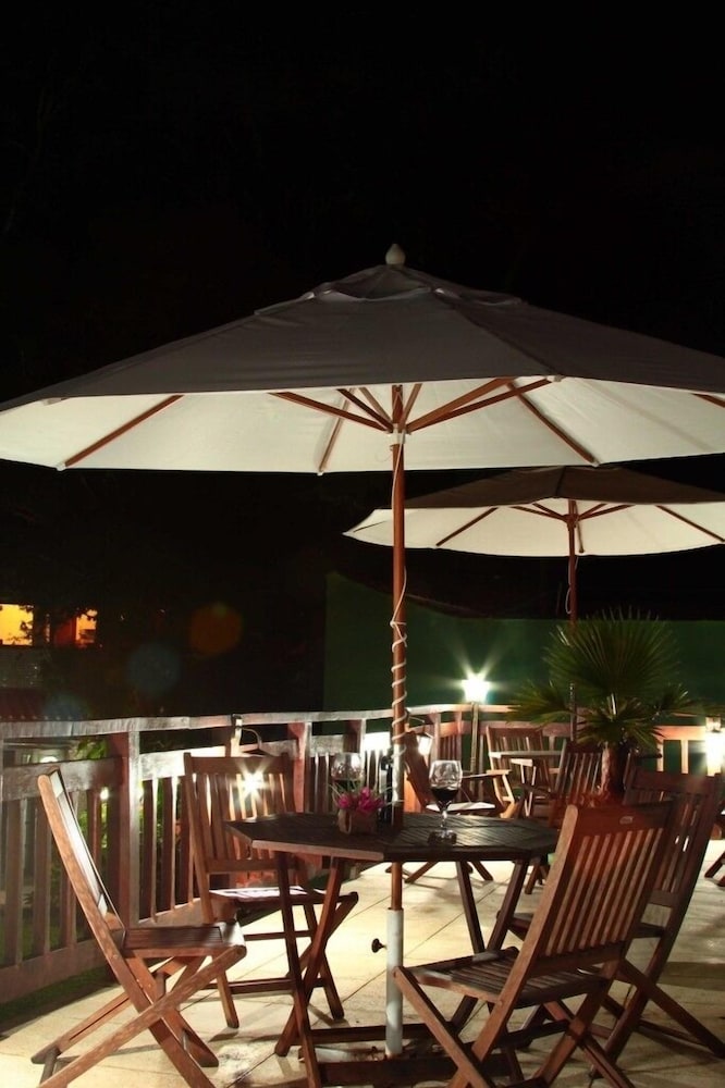 POUSADA VILA ATLANTICA INN 56/58