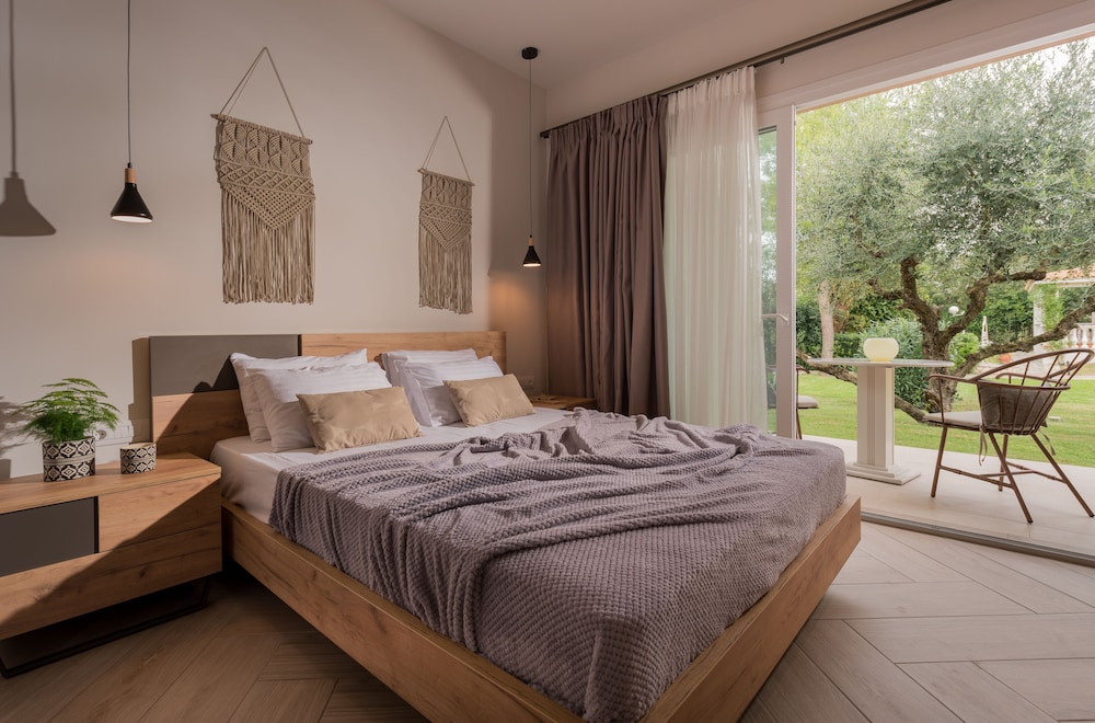 Aeolos Boutique Hotel & Suites 29/65