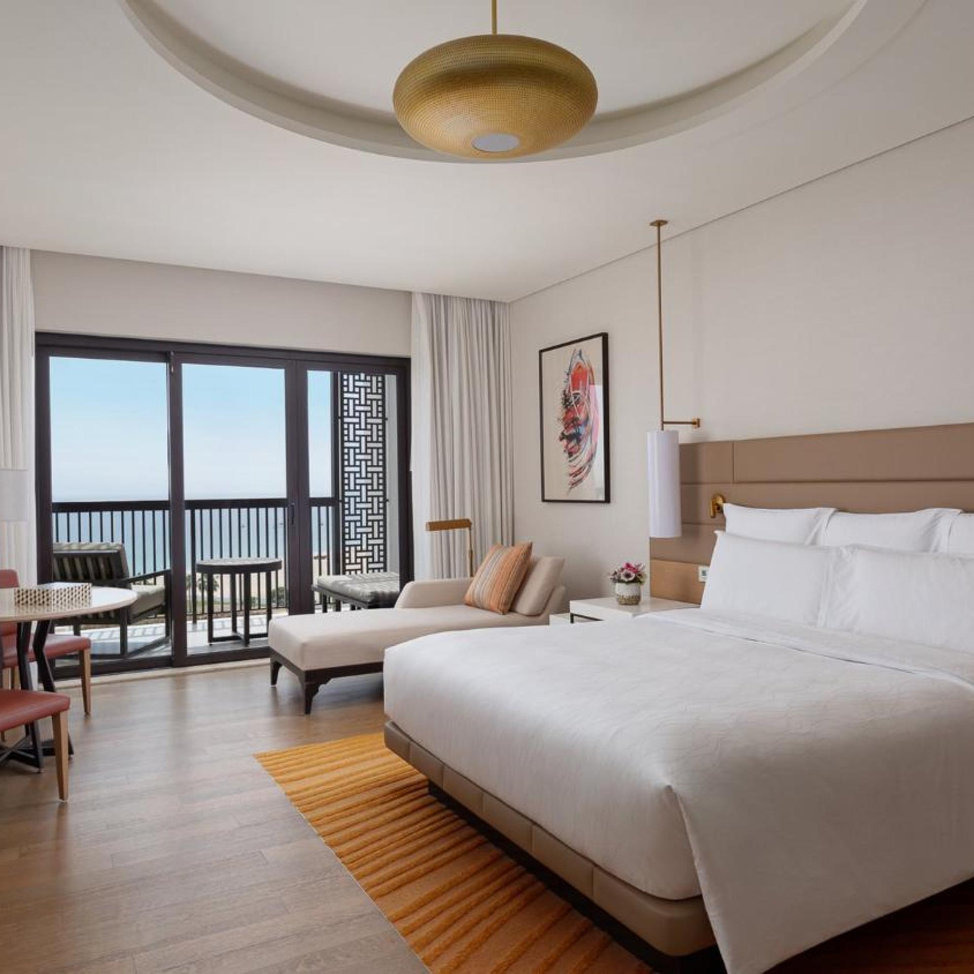 1 Bedroom, Suite, King Bed, Ocean Front