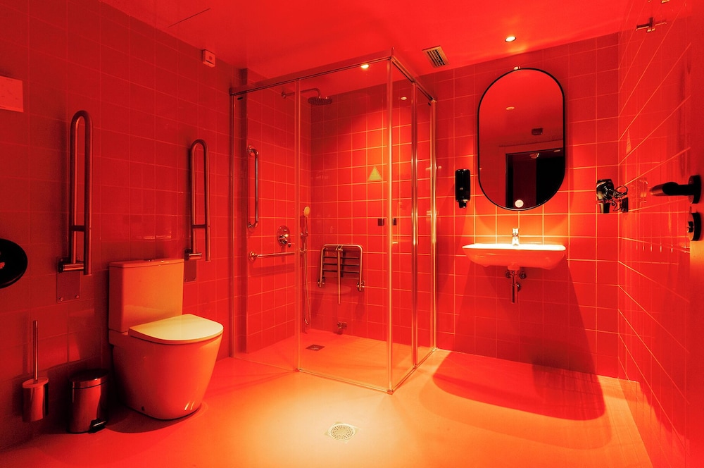 Amistat City Hostel Barcelona 46/50