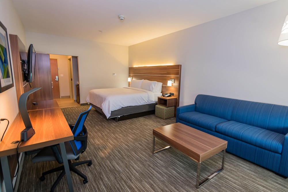 Holiday Inn Express & Suites Houston North I-45 Spring, an IHG Hotel 38/50
