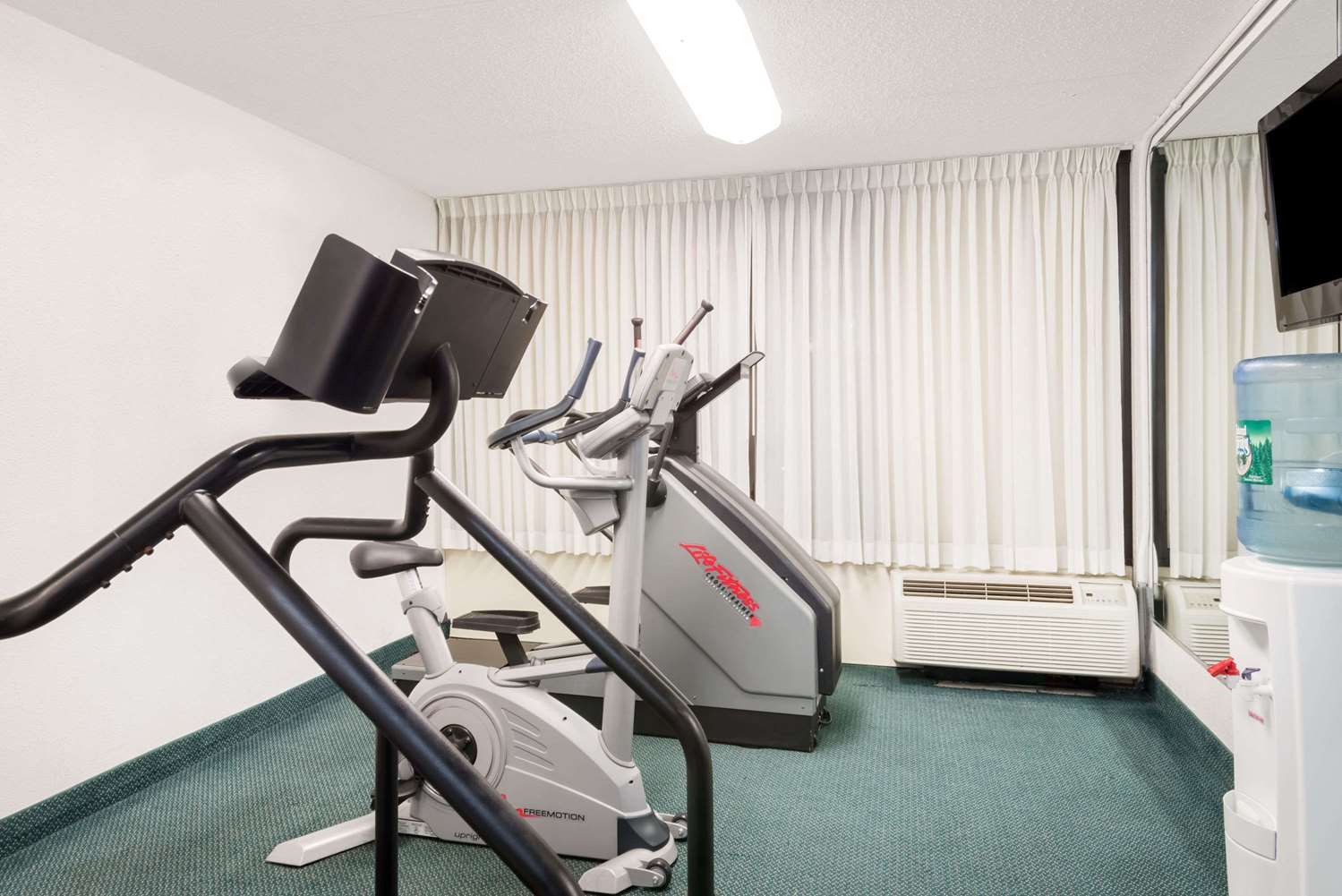 Ramada by Wyndham Watertown/Thousand Islands NY 15/37