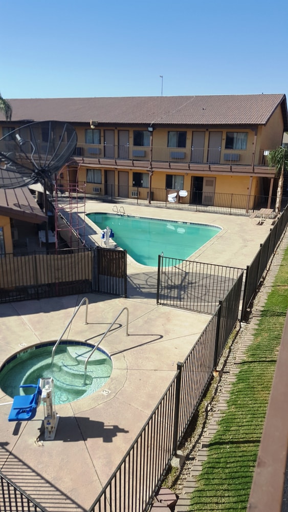 Best Economy Inn n Suites 11/67
