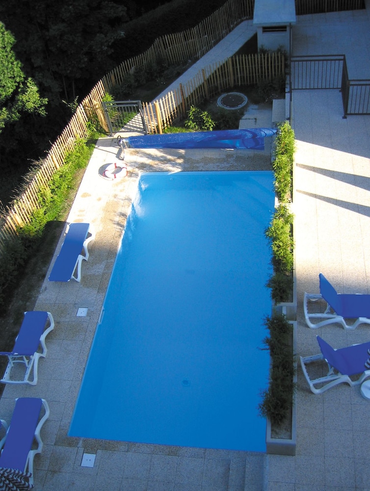 Lagrange Vacances Les Arolles 18/37