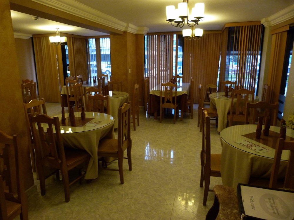 Hotel Montreal 31/48