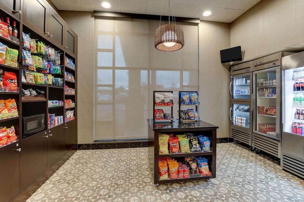 Drury Inn and Suites St Louis Arnold 42/46