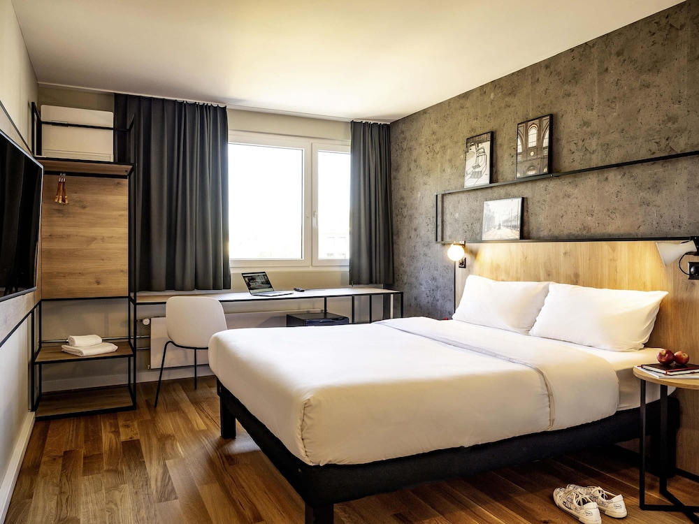 SUPERIOR, DOUBLE BED