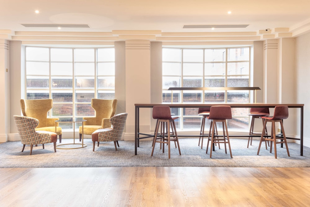 DoubleTree by Hilton Stoke on Trent 32/43