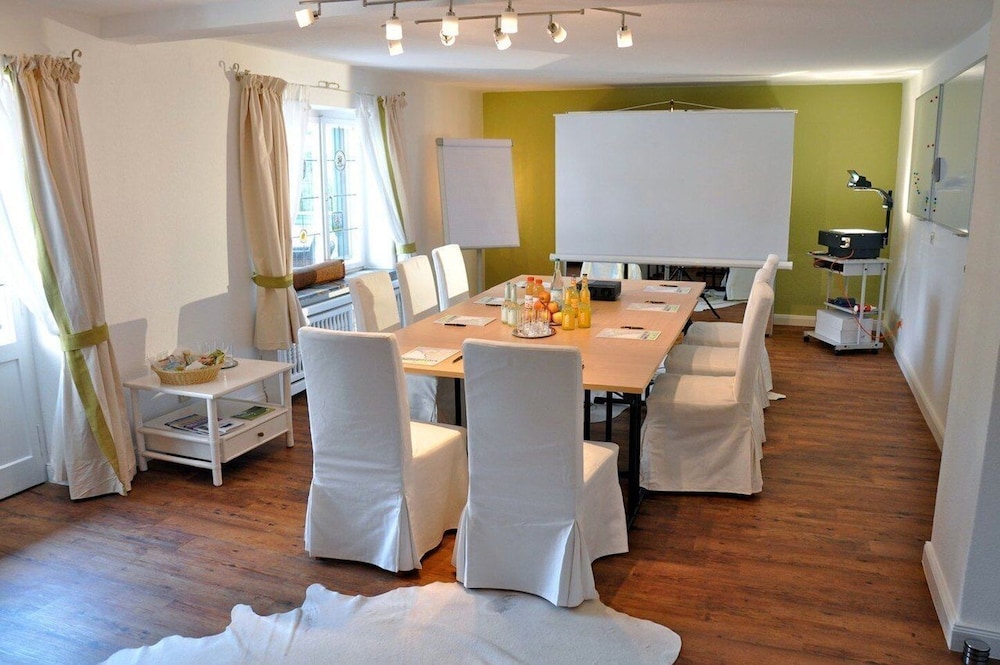 Bio Design Boutique Landhaus St. Georg 38/50
