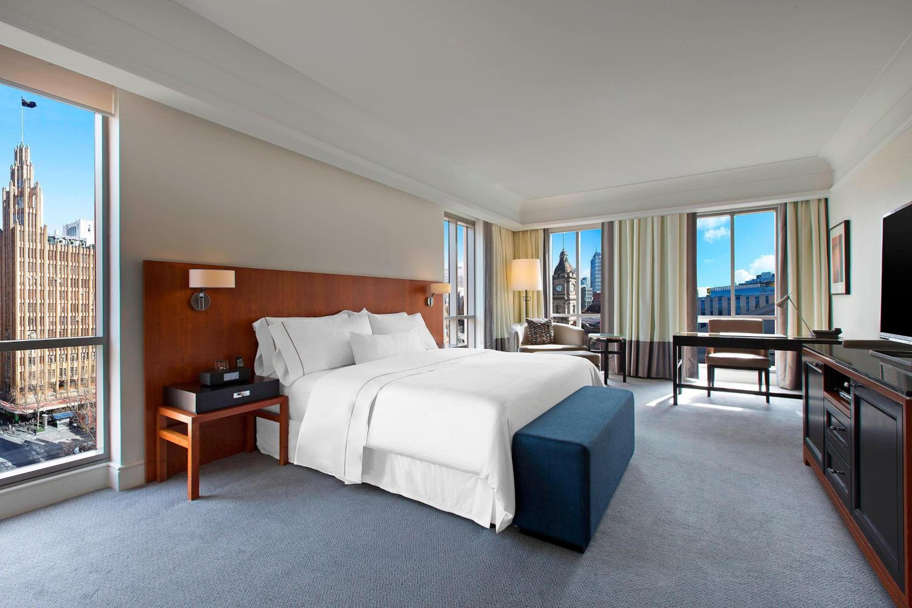 Deluxe, Studio, King Bed, City View, Hot Tub, Corner, Westin Melbourne 4/5