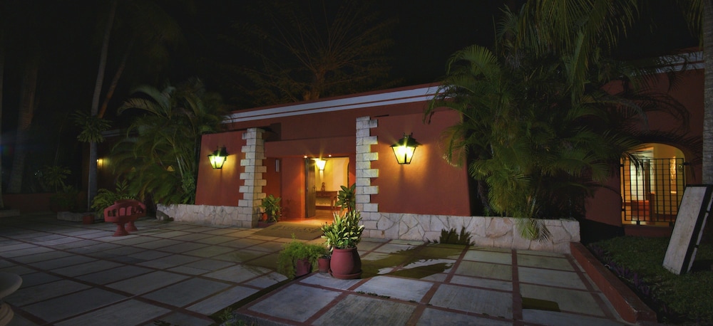 Villas Arqueologicas Chichen Itza 1/50