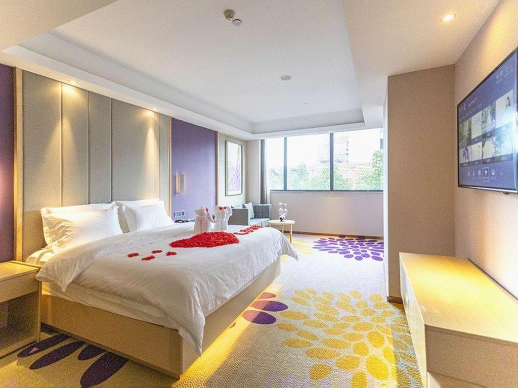 Lavande Hotel (Wuhan Jiqing Street) 24/53