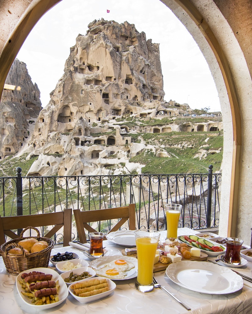 Caldera Hotel 60/77