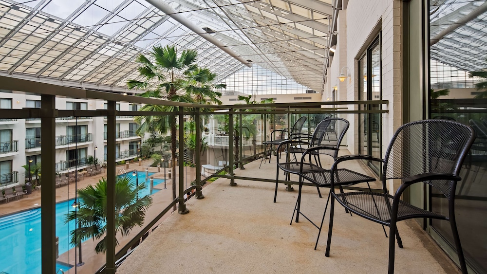 Best Western Plus Lamplighter Inn And Conference Centre 33/44
