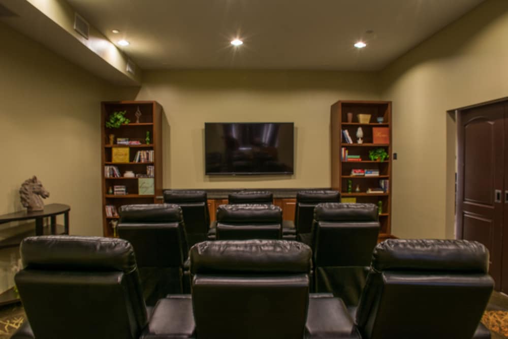 Staybridge Suites Schererville 42/55