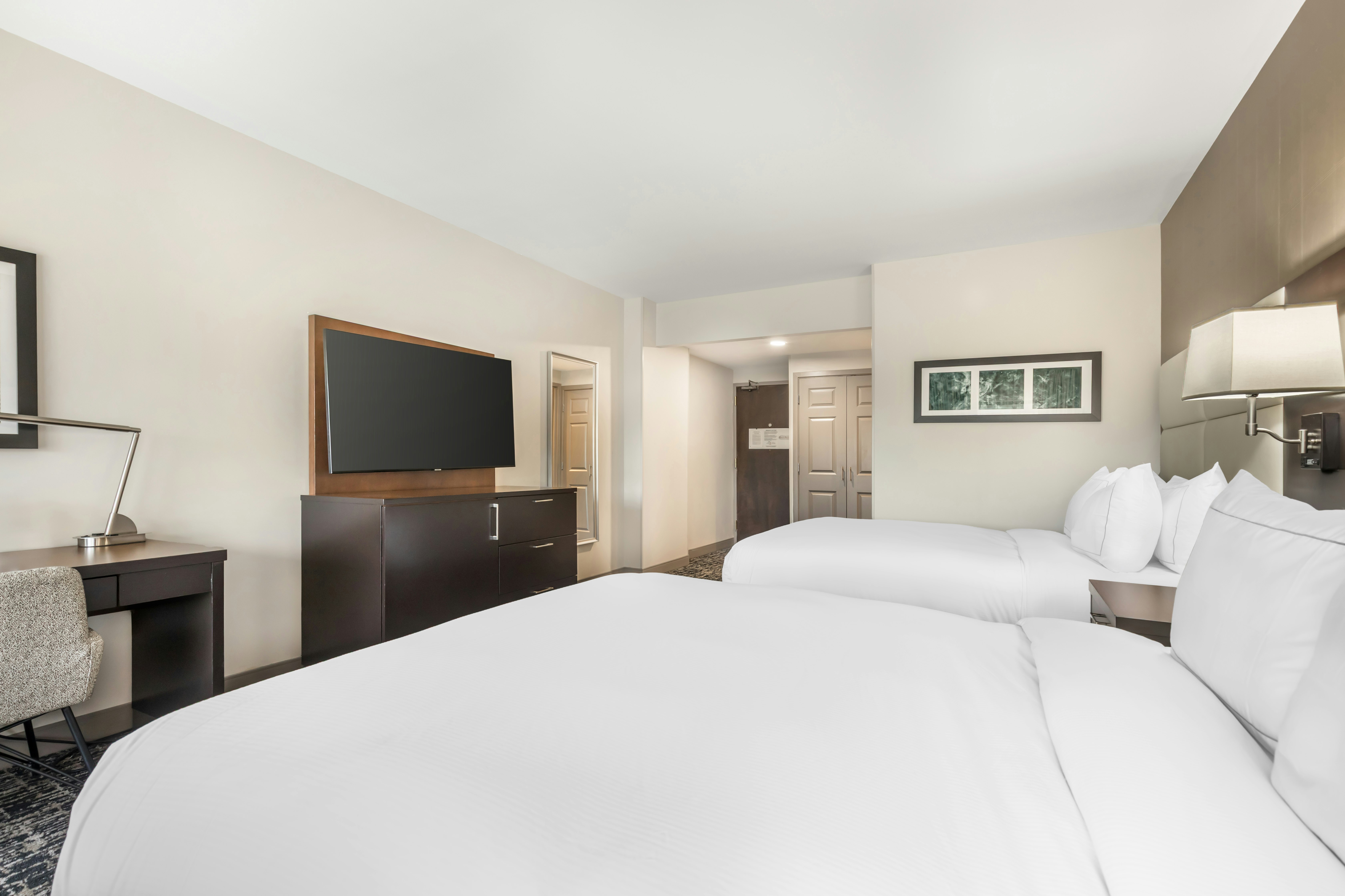Room, 2 Queen Beds, Balcony