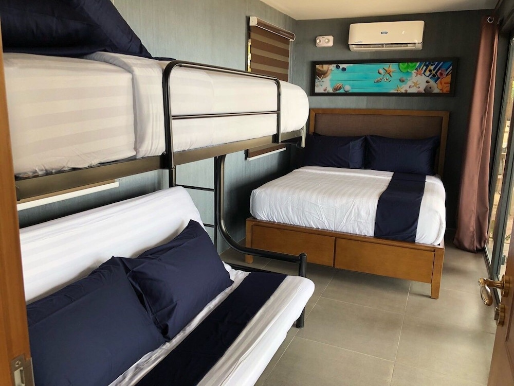 Crusoe Cabins Casobe 6/39