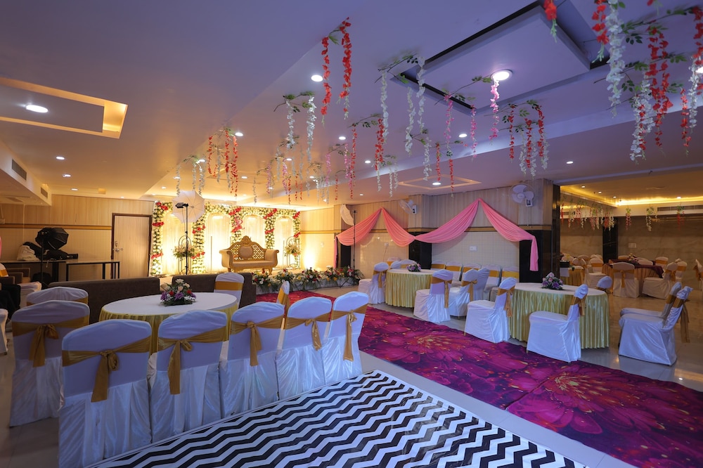 Anand Villa 36/50