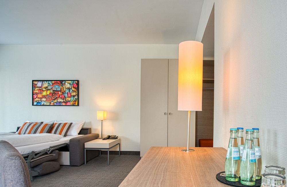 Kommerzhotel Koln 29/49