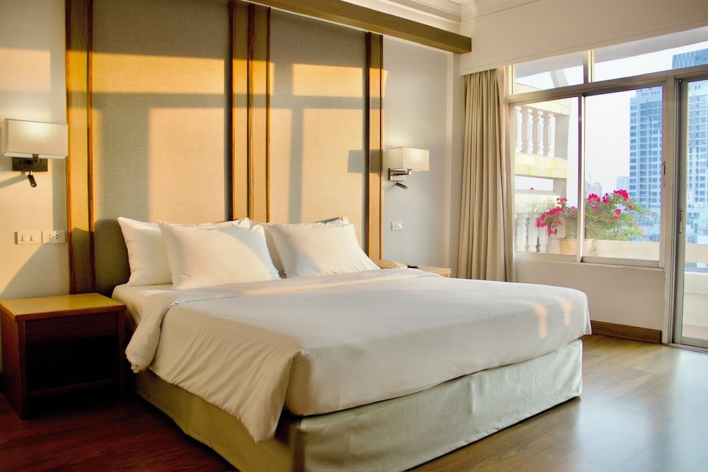 غرفة ديلوكس بسرير مزدوج، Golden Beach Hotel Pattaya 7/10