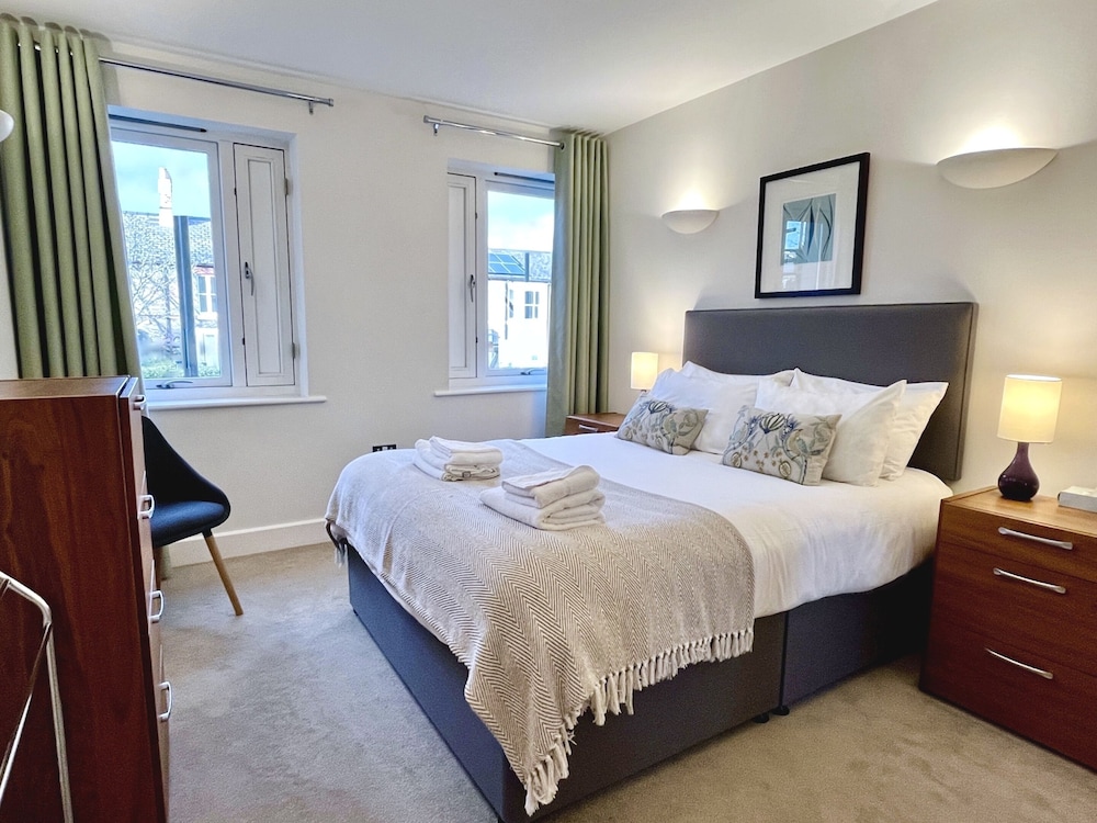YOUR SPACE APARTMENTS - THE HAMILTONS 19/46
