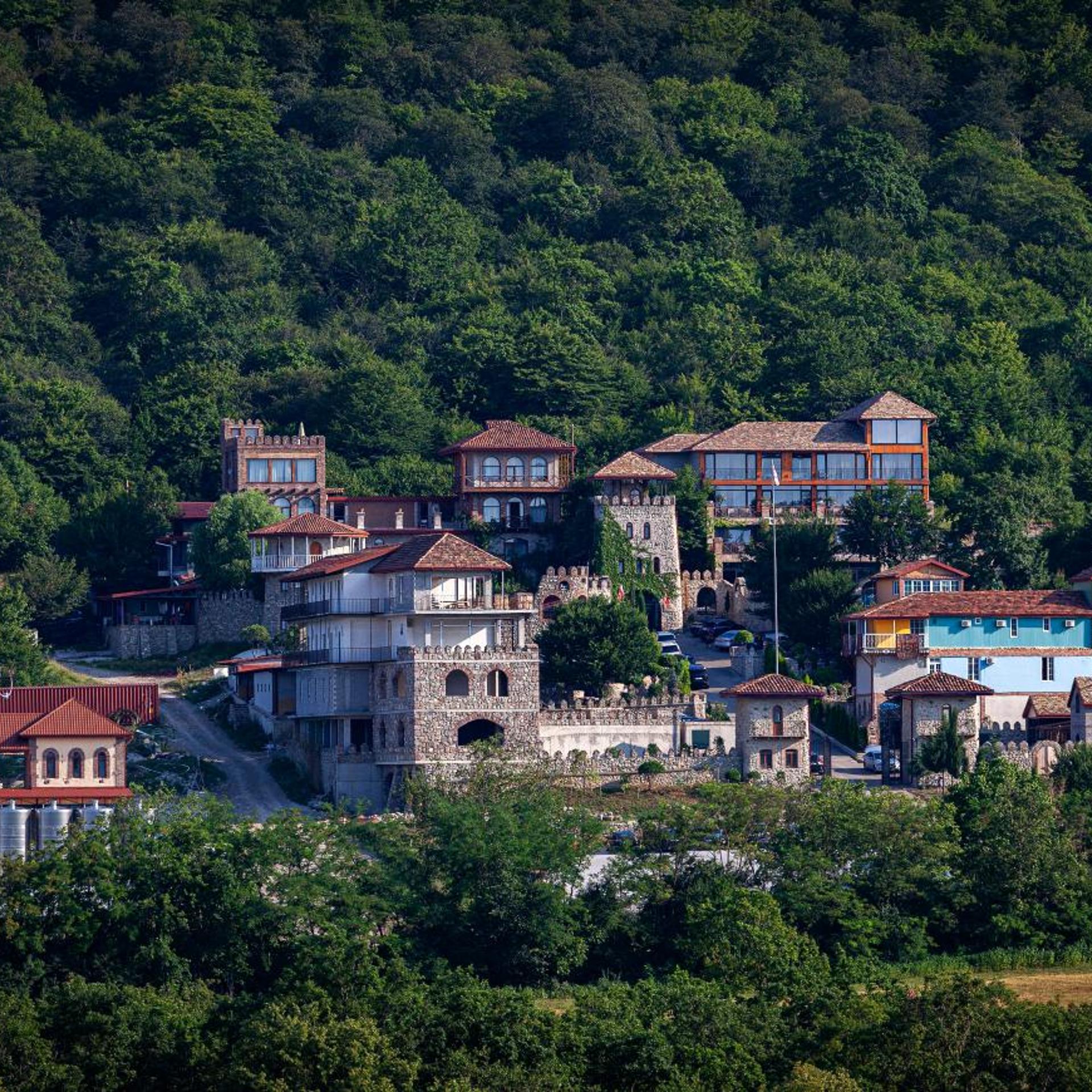 Chateau Mere 54/61