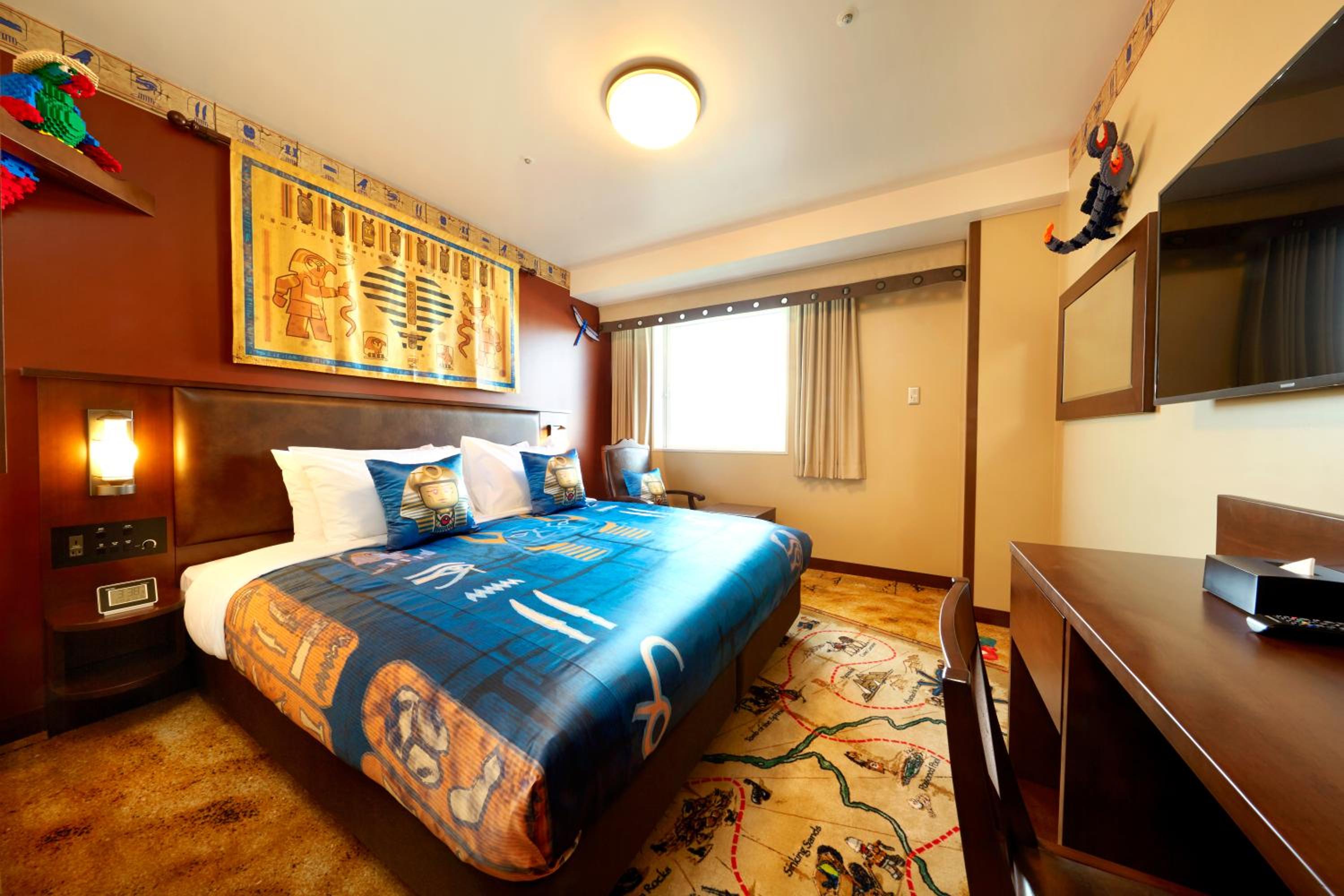 Adventure, Standard, Bunk Bed, Queen Bed, Park View