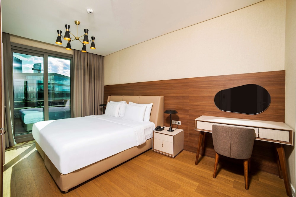 غرفة بريميوم عائلية بسرير كينج بـ5 غرف نوم، Radisson Residences Vadistanbul 5/10