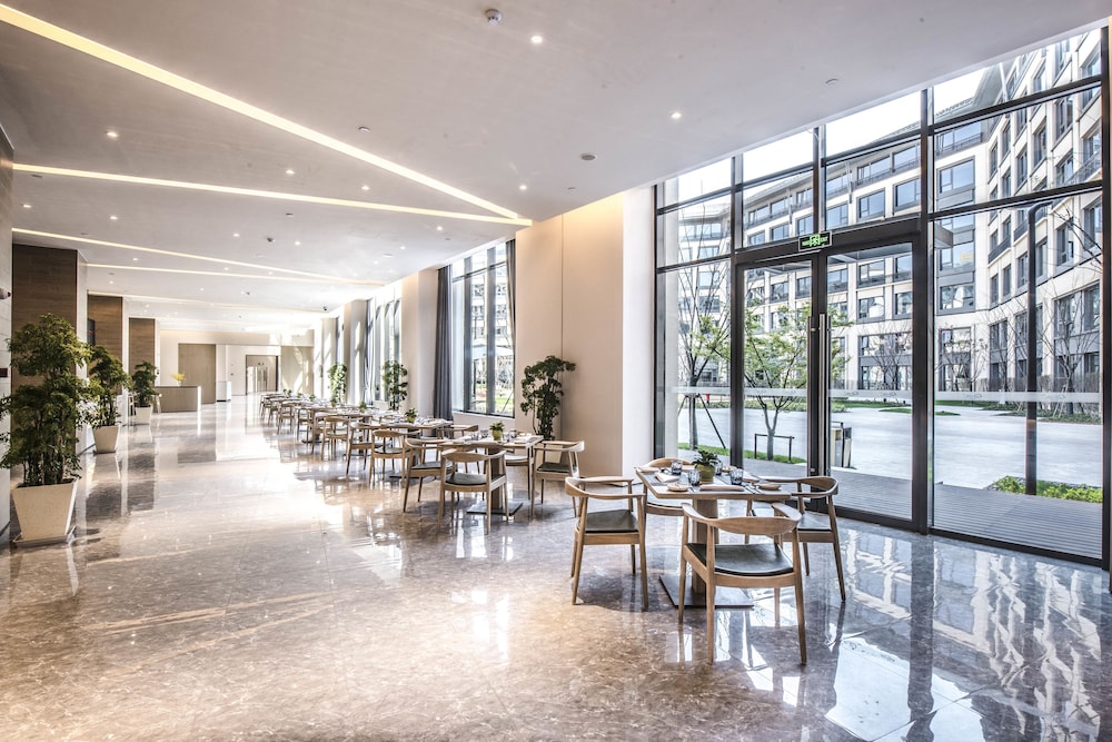 Q-Box Hotel Shanghai Sanjiagang 42/65