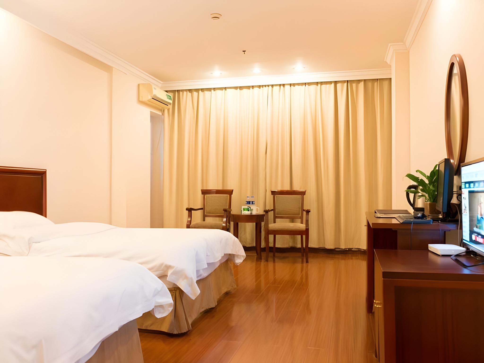 Business, Twin Beds