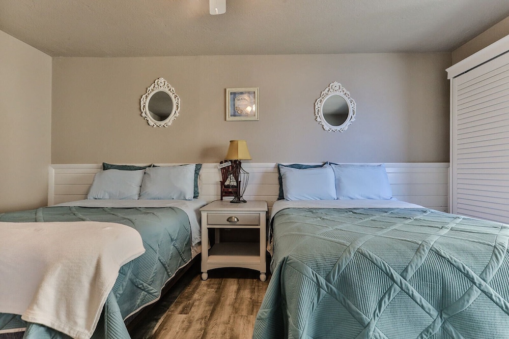 Coastal Waters Inn 41/74