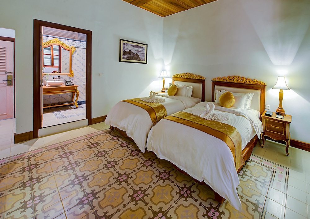 Le Bokor Palace 11/50