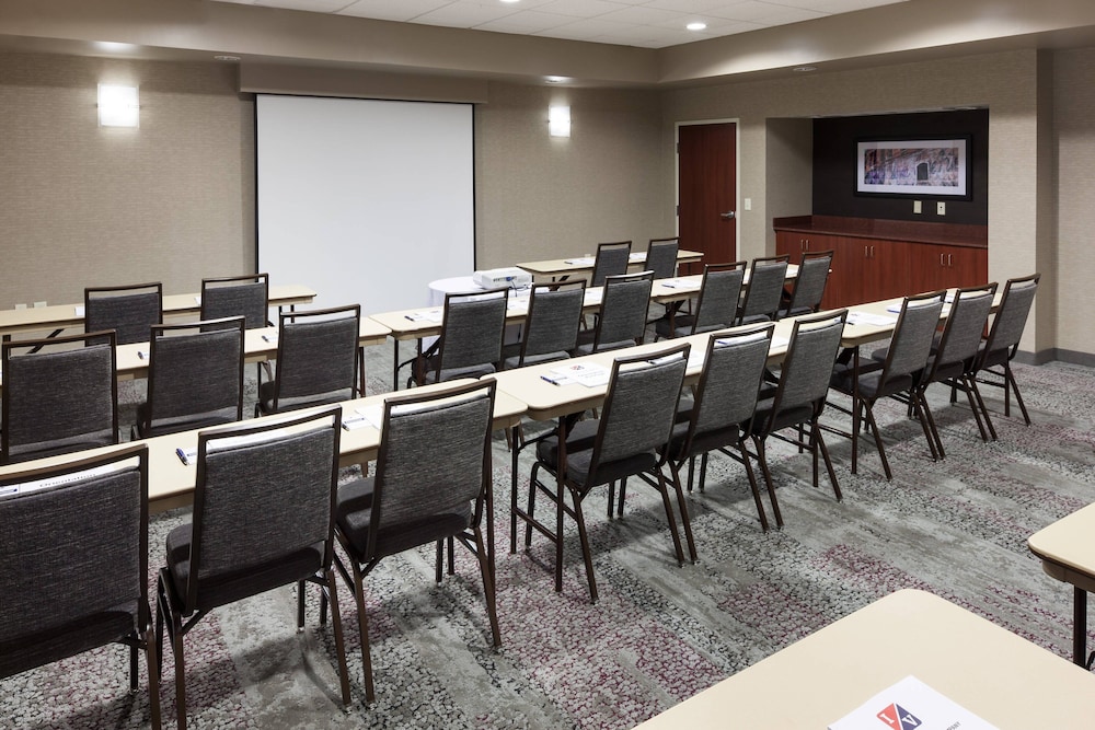Courtyard by Marriott Birmingham Trussville 43/49