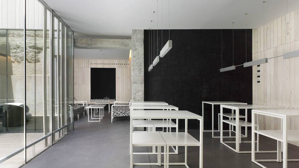 Hotel Moure 32/50
