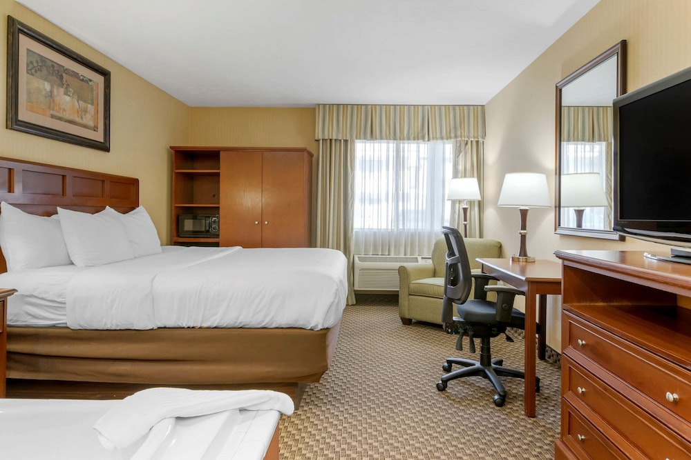 Comfort Inn Traverse City 54/59