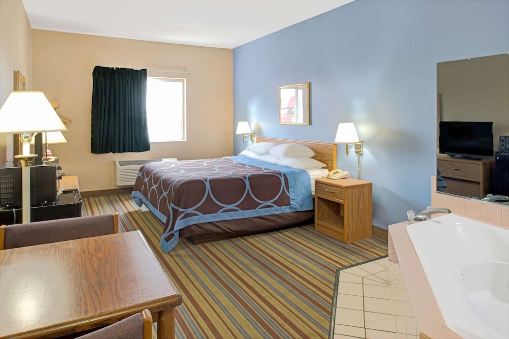 Super 8 By Wyndham Pontoon Beach Il St Louis Mo Area 14/29